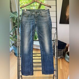 Levi’s Slight Curve Modern Rise Straight Jeans